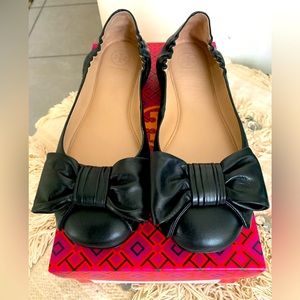 Tory Burch Black Ballet Bow Shoes Size 9.5